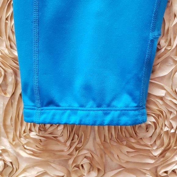 2/$40 RYU 💙Blue 3/4 Length Leggings/Yoga Pants - Picture 4 of 9